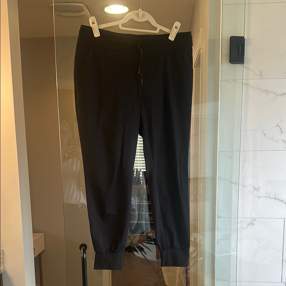 Athleta Black Women’s Jogger Pants